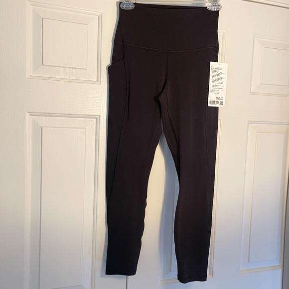 LULULEMON black Align high rise pants 25” with side pockets size 6 NWT - Picture 3 of 10